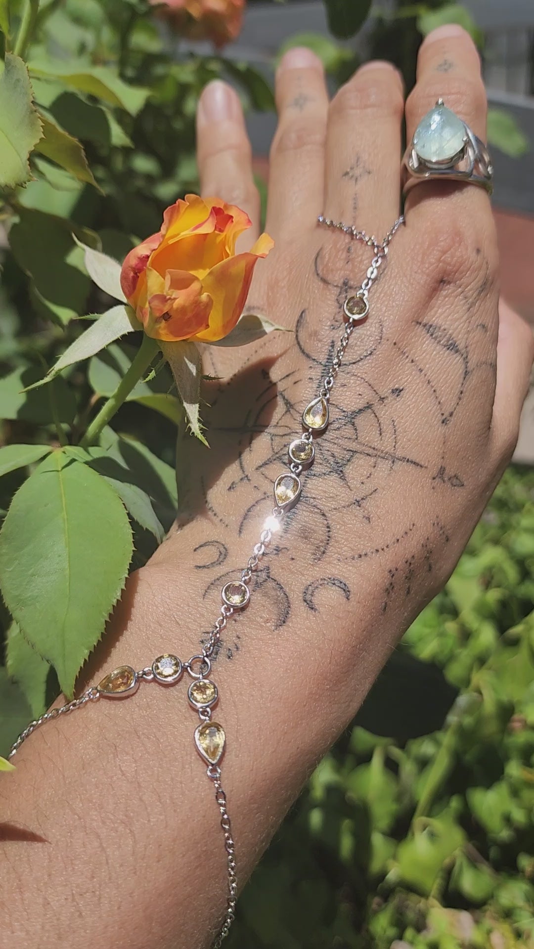 Crystal Adjustable Hand-Chain in .925 Silver for Creation and Prosperity