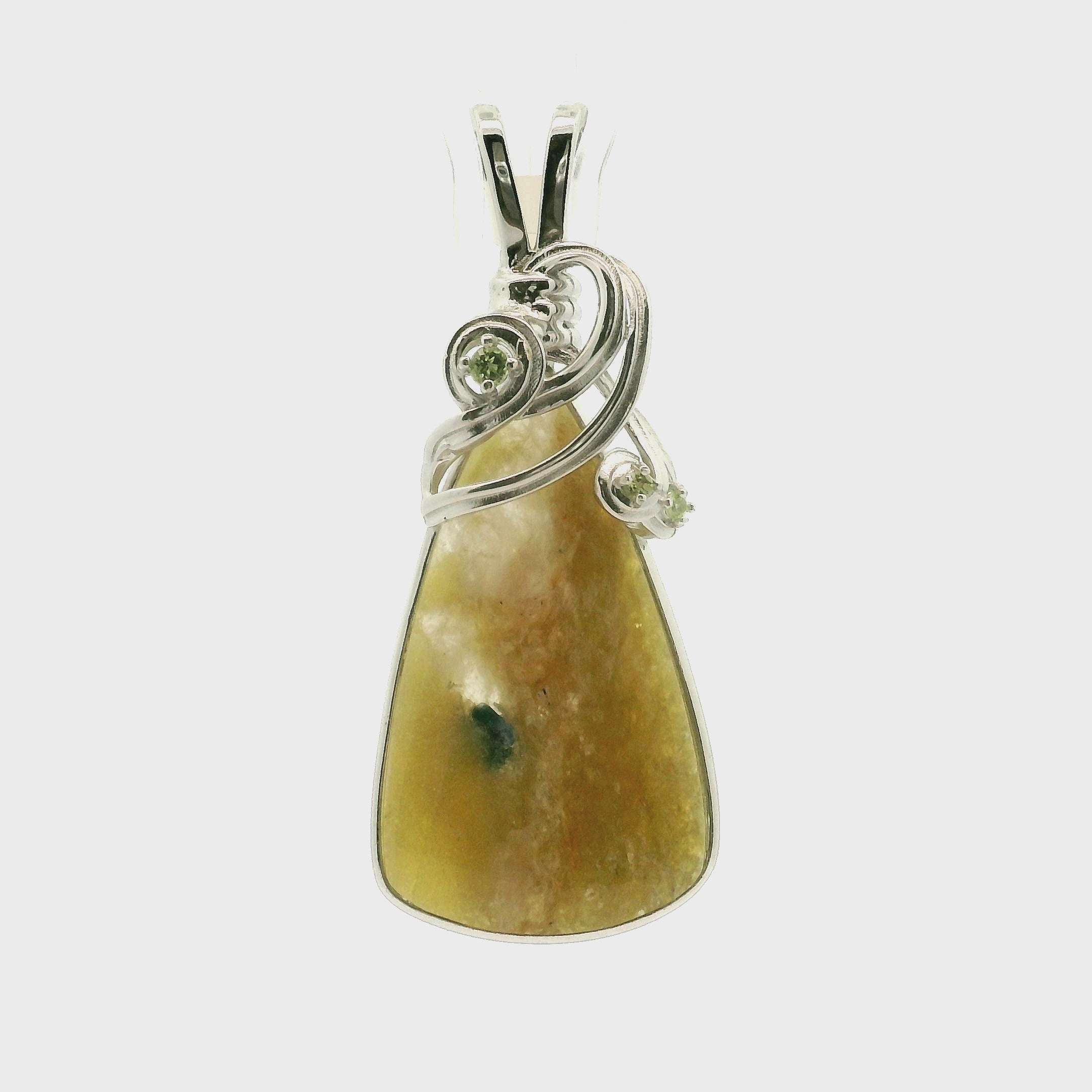 Tranquil Euphoralite & Peridot Pendant 925 Silver for Harmony and Tranquility