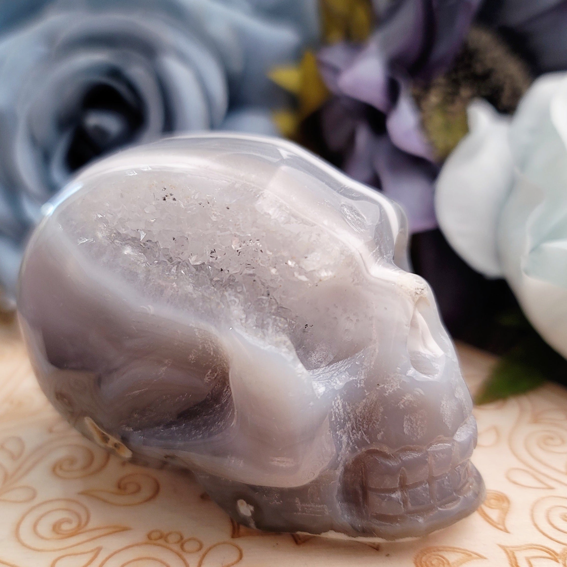 Agate Skull Carving for Ancient Knowledge and Connection with Ancestors