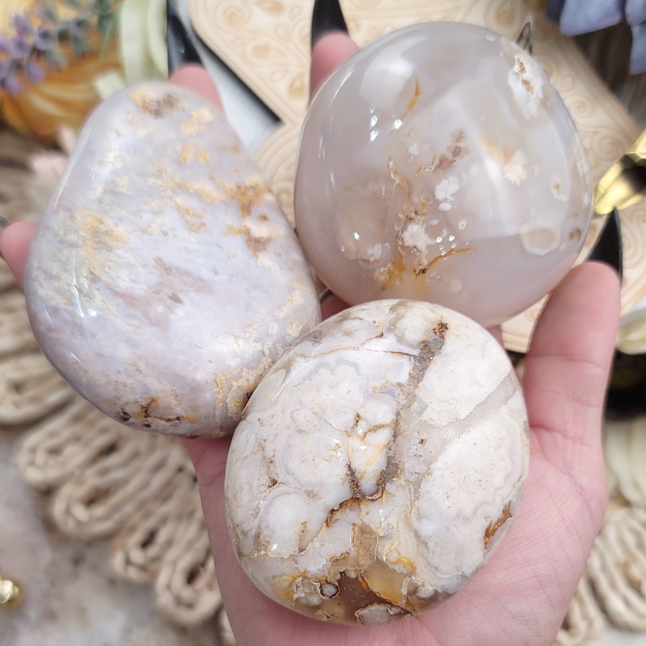 Flower Agate Palm for Embracing your Full Potential And Blossoming your aura