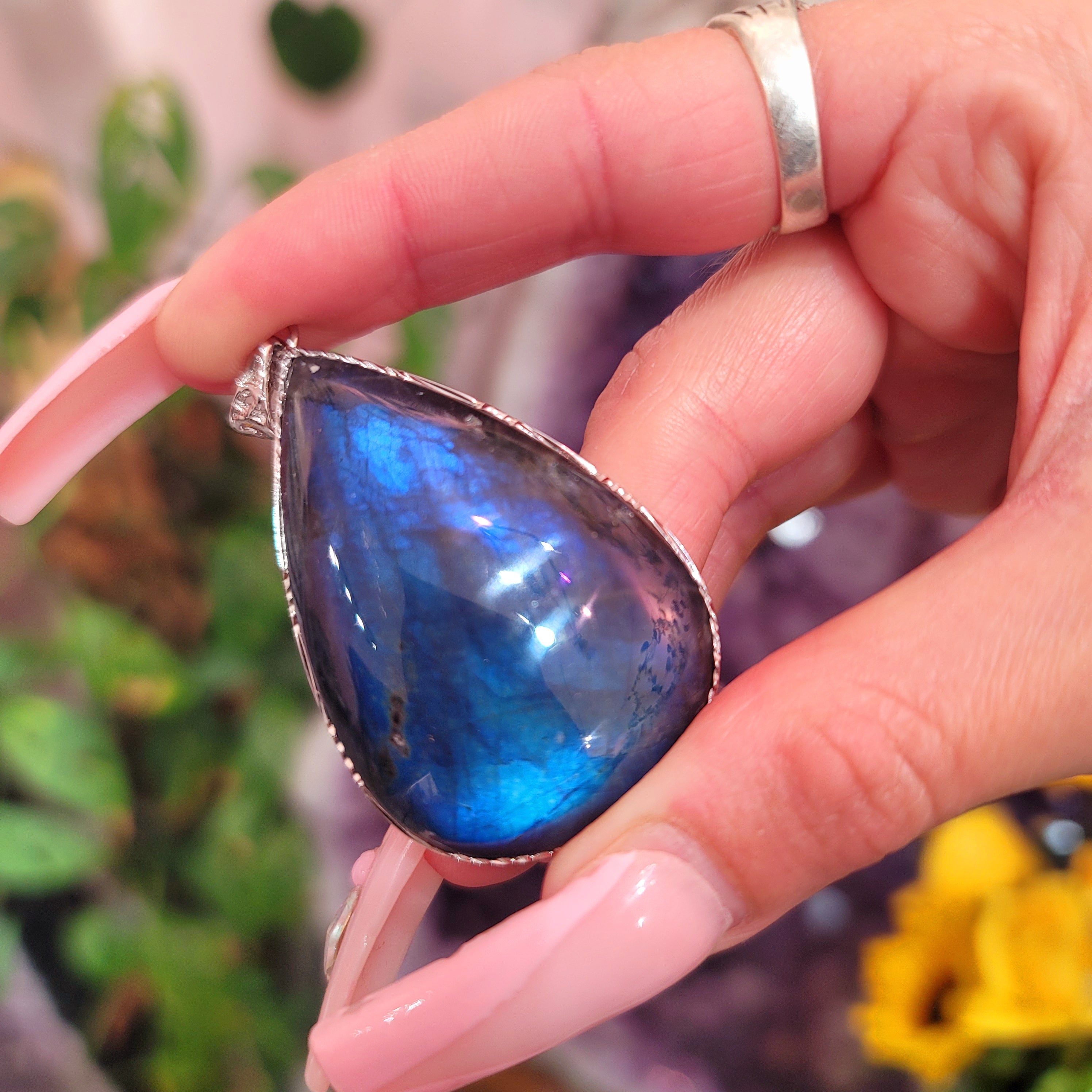 Labradorite Pendant for Intuition, Magic and Transformation