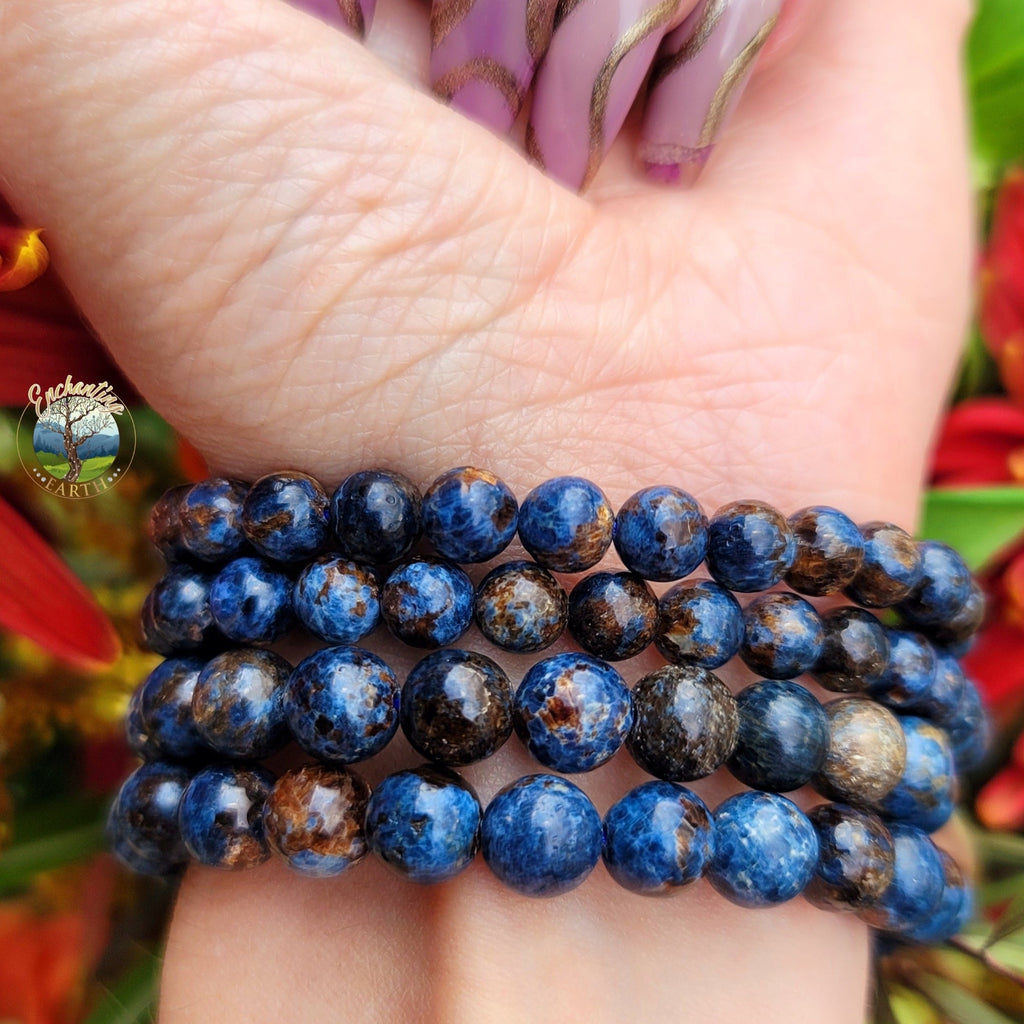 BioSilica スポーティーブレスレット Scorzalite Spinel with Muscovite Bracelet – Enchanting Earth