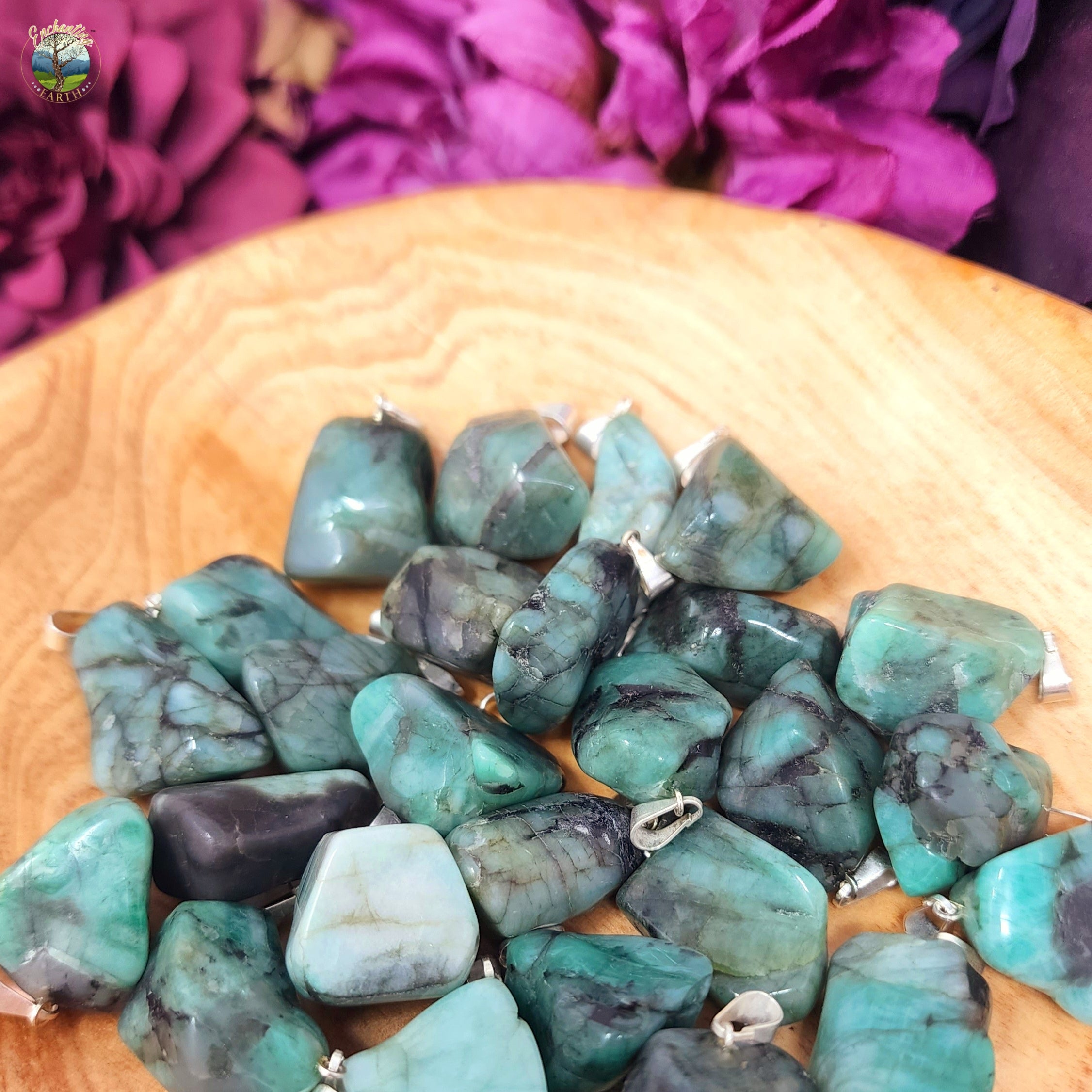 Emerald Tumble Pendant for Emotional Healing, Love and Wealth